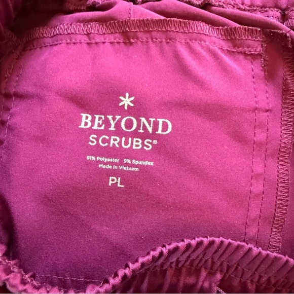 Beyond Scrubs Burgundy Pants Drawstring Pockets Petite Large LP - Picture 3 of 8